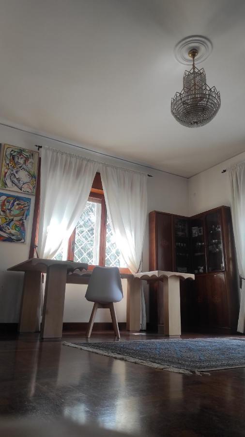 Апартаменти Sakura House Near Vesuvius, Herculaneum And Pompeii Free Parking Торре-дель-Греко Екстер'єр фото