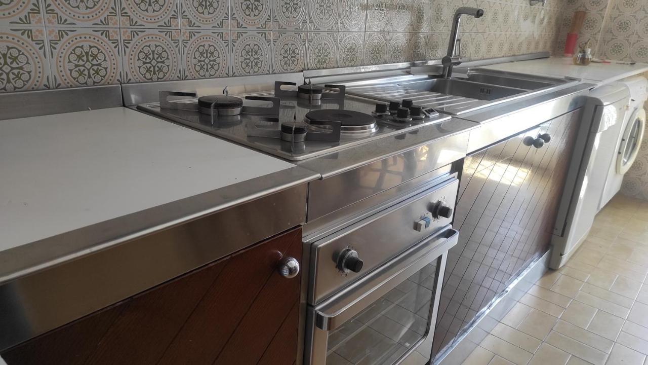 Апартаменти Sakura House Near Vesuvius, Herculaneum And Pompeii Free Parking Торре-дель-Греко Екстер'єр фото