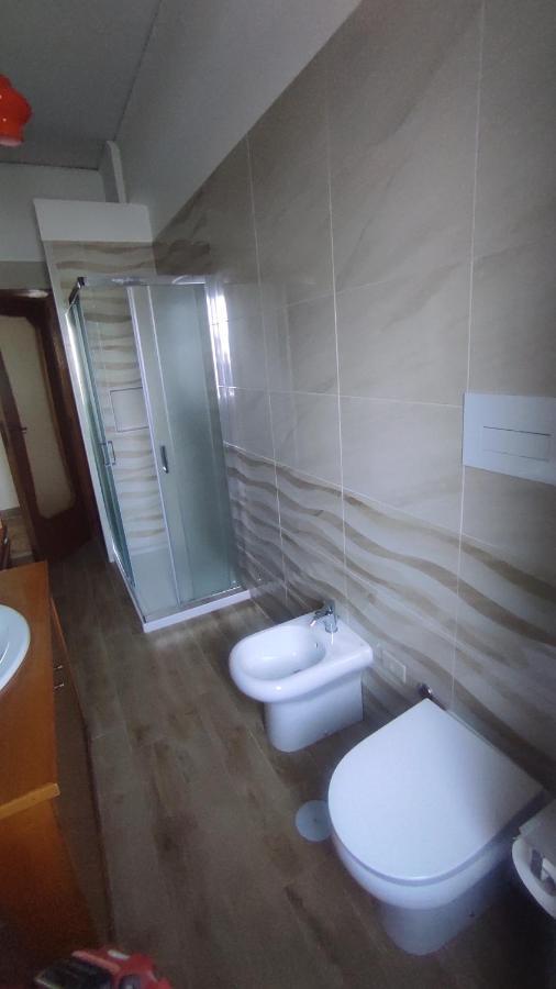 Апартаменти Sakura House Near Vesuvius, Herculaneum And Pompeii Free Parking Торре-дель-Греко Екстер'єр фото
